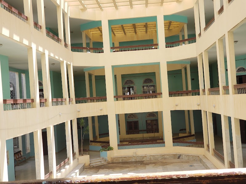 كلية التربية - جامعة تعز 4