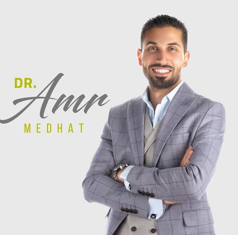 د/عمرو مدحت