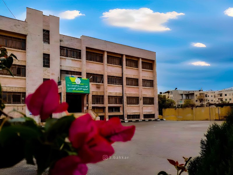 كلية الهندسة المدنية - جامعة إدلب