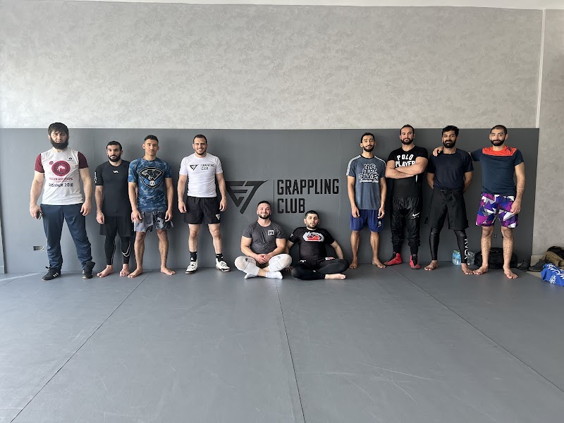 نادي E7 للمصارعة