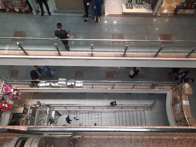 مركز الهيبرون 9