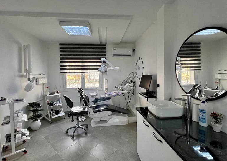 مكتب Dr Marwa Laribi