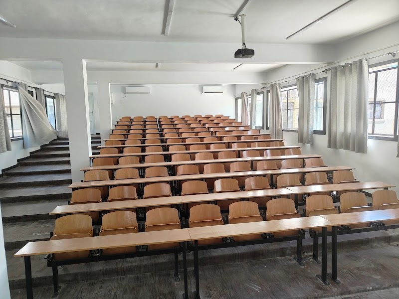 المدرسة العليا للتكنولوجيا الصناعية 2