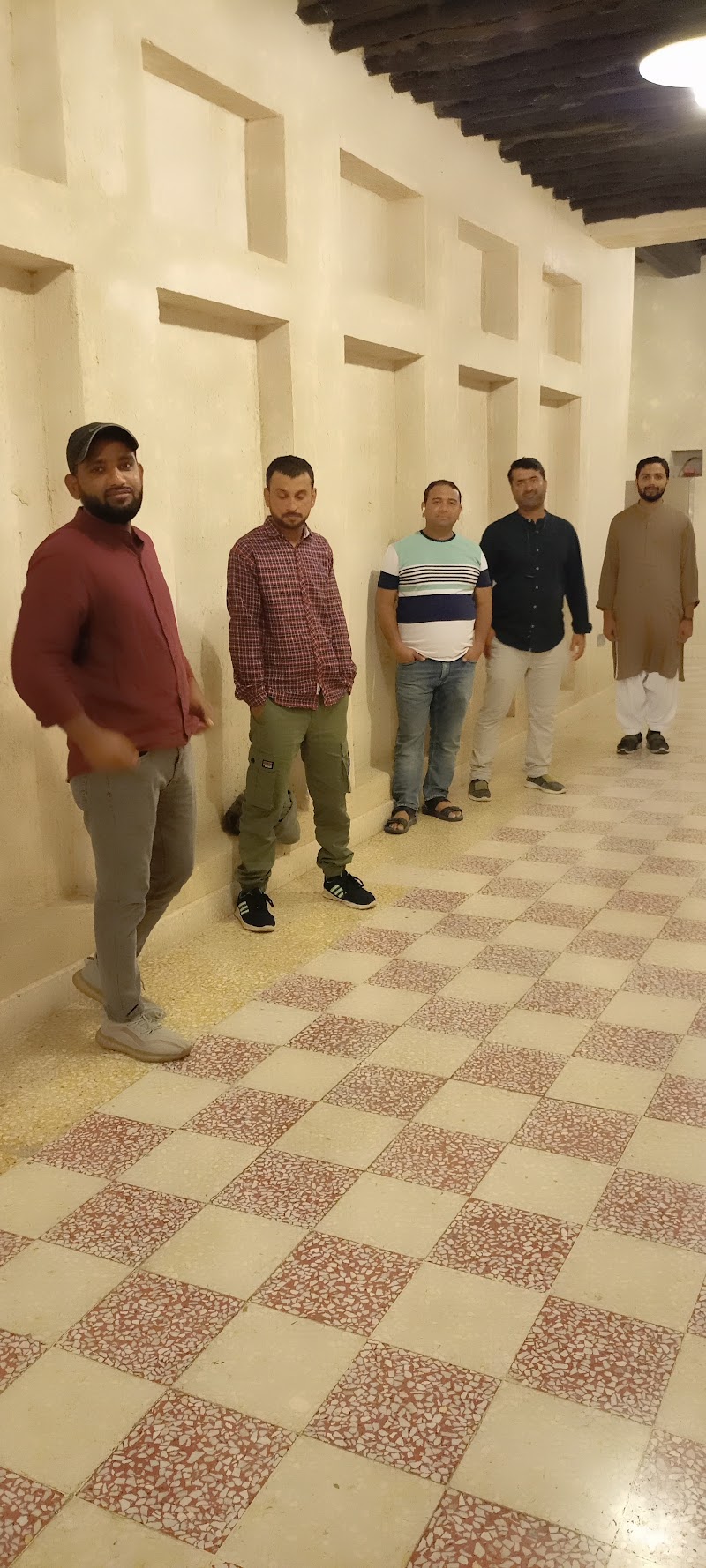 سوق عين حليتان 4