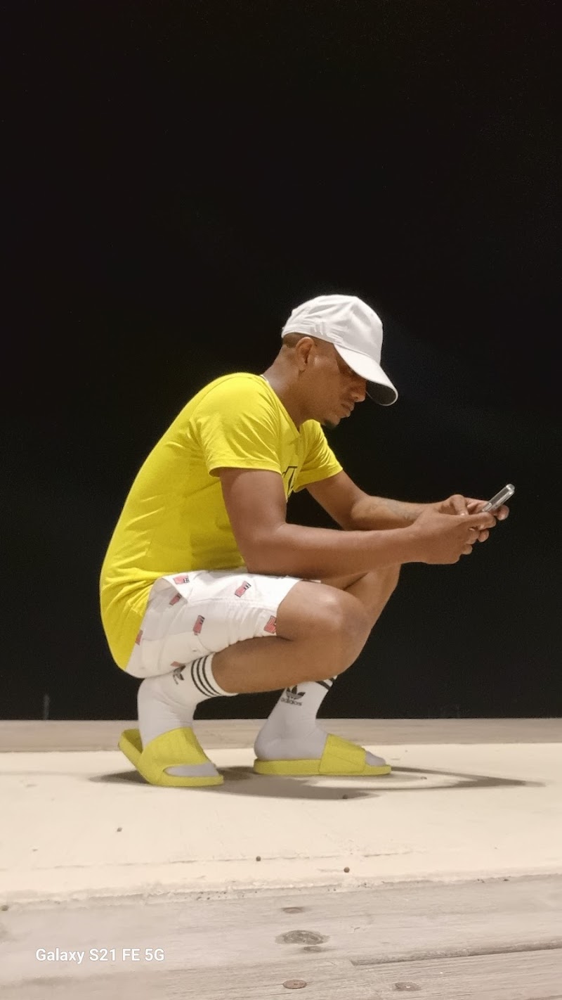 الطعام السريع بالشوكة الذهبية 4