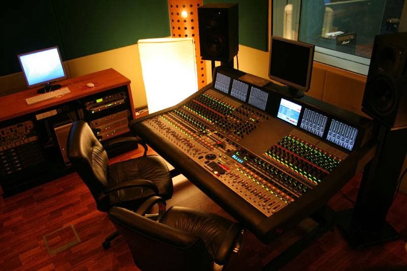 كلية SAE الجامعية دبي 3