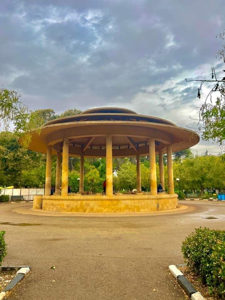 الحديقة العامّة 4