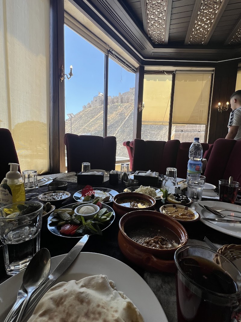 مطعم بيرويا 2