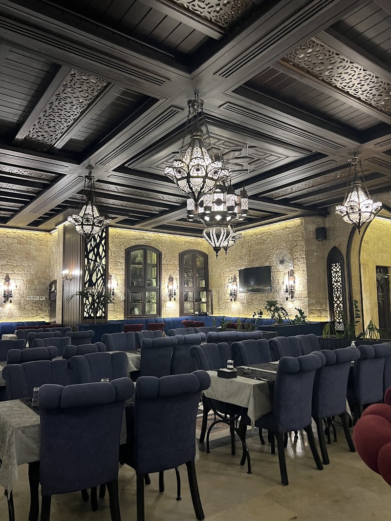 مطعم بيرويا 3