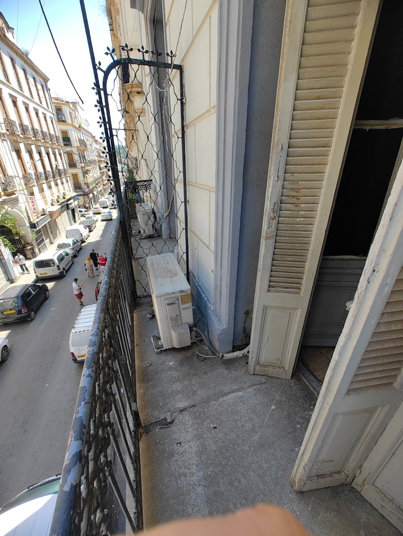 الفندق الكبير