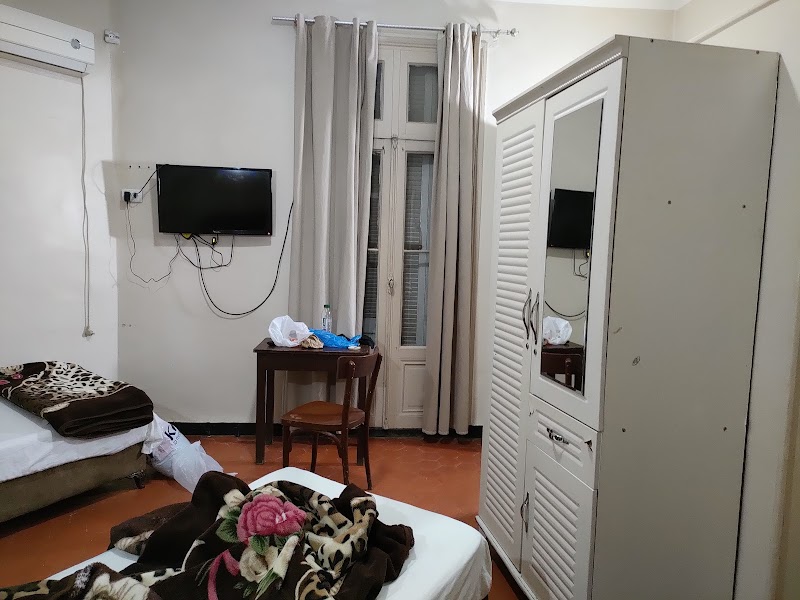 الفندق الكبير 2