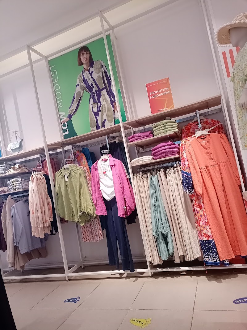 إل سي وايكيكي 4