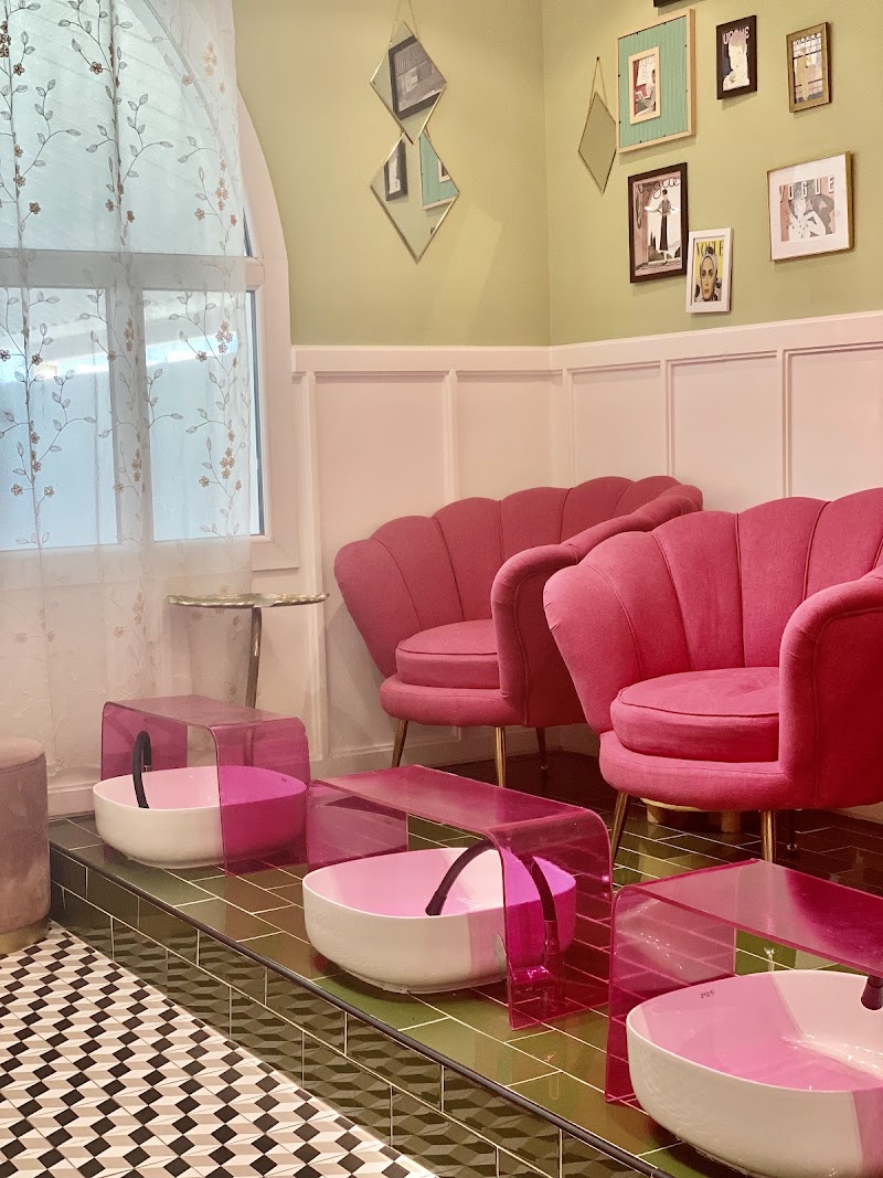 سبا وصالون جوز الهند