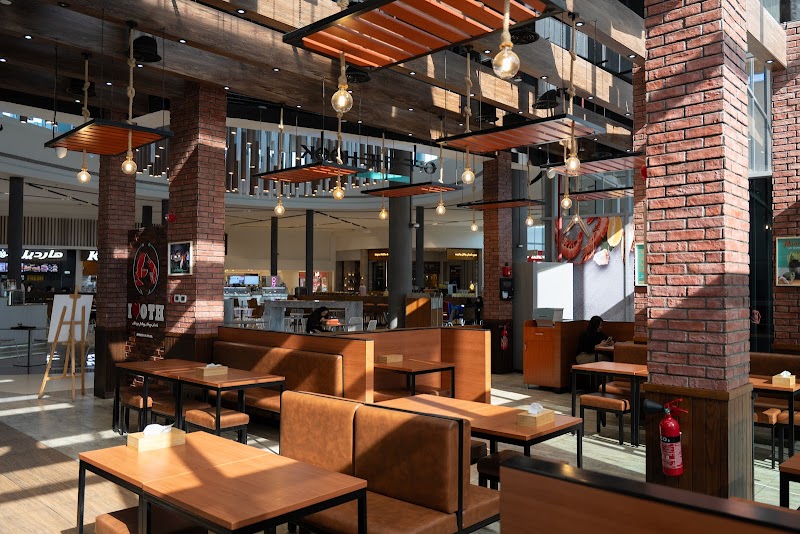 مطعم أوف ذا هوك للمأكولات البحرية - مول المنار، راك 4