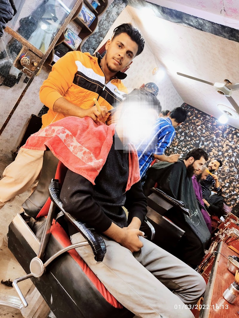 صالون البرنس للحلاقة الرجالية 4