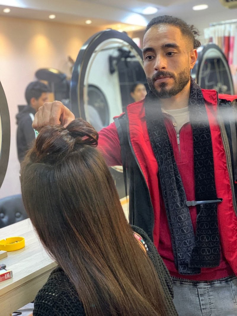 أحمد صالون تجميل شرم الشيخ