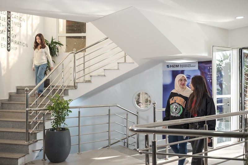 معهد الدراسات العليا والتدبير 2