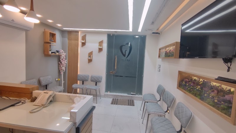 كلارا للعناية بالأسنان