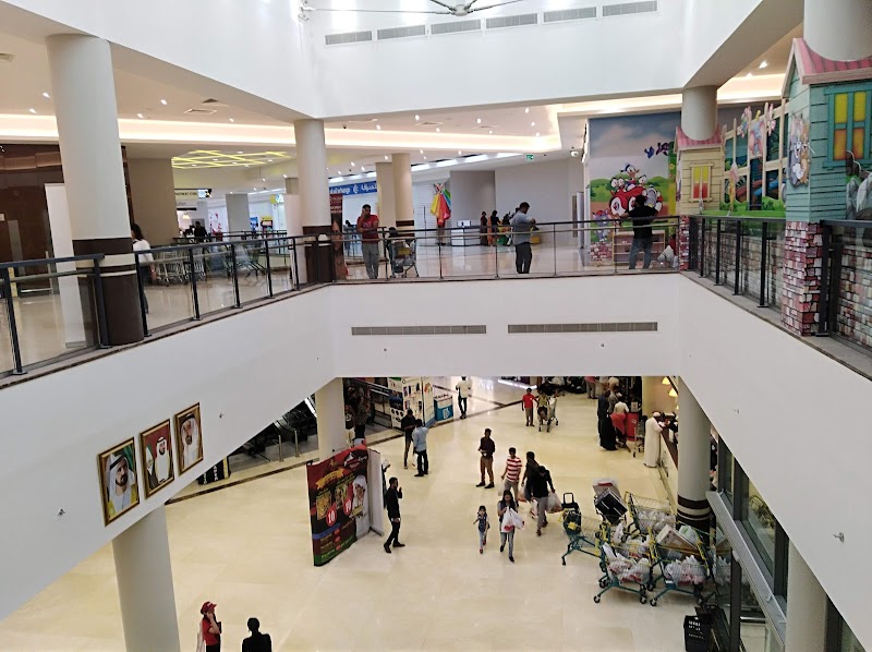 جراند مول الشارقة 2