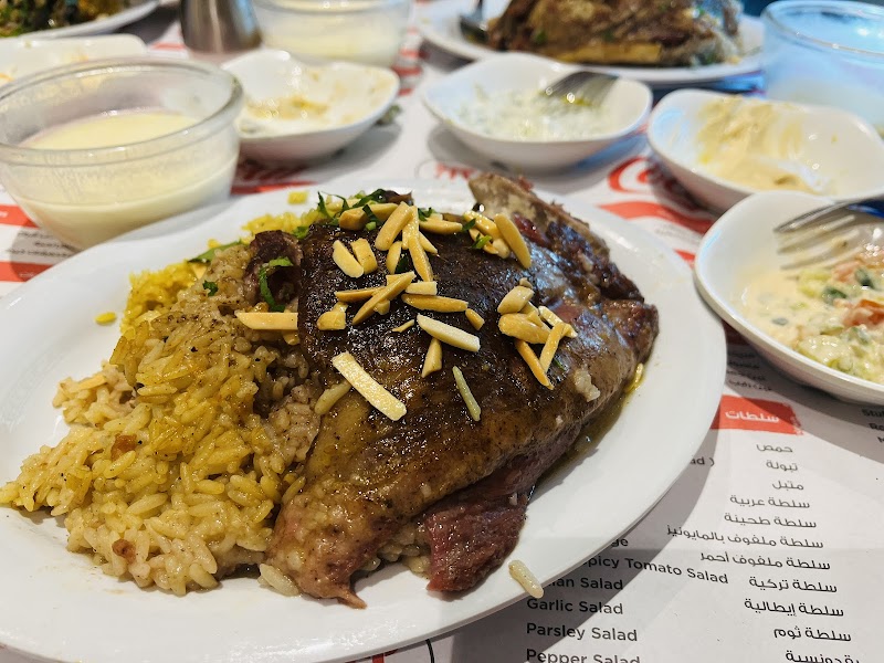 مطعم ابو مازن 7