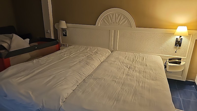 الكثبان الذهبية 2