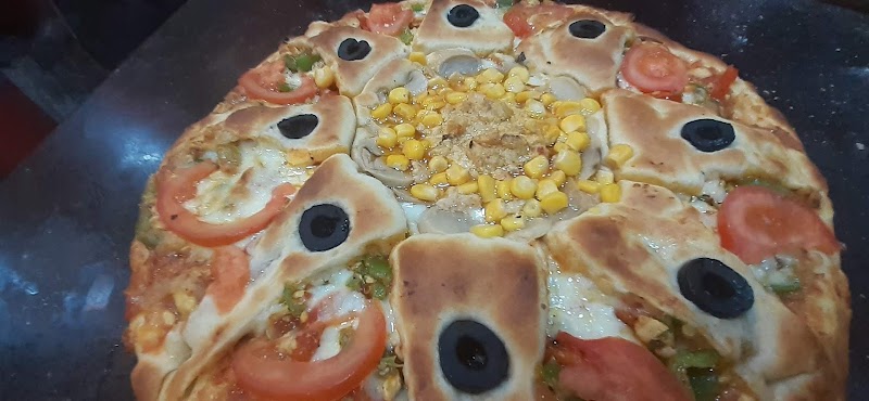 فطائر وبيتزا شتوره لبنان 3