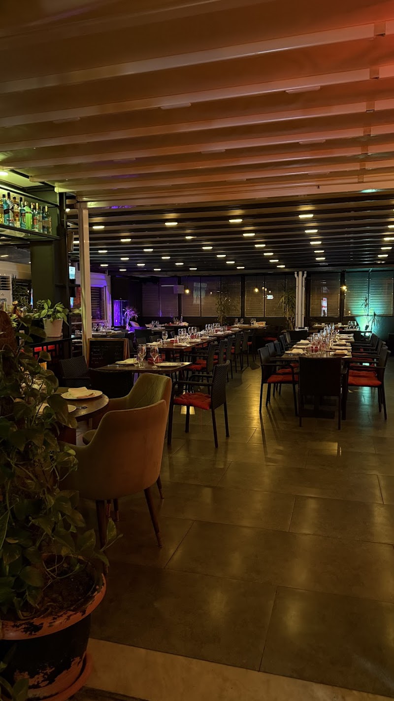 الأورينتاليس