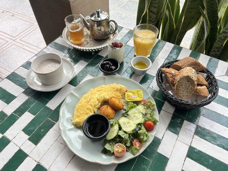 بو باسيج: قهوة وأكثر 2