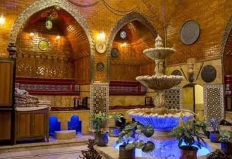 حمام ومطعم وكافتريا باب الاحمر