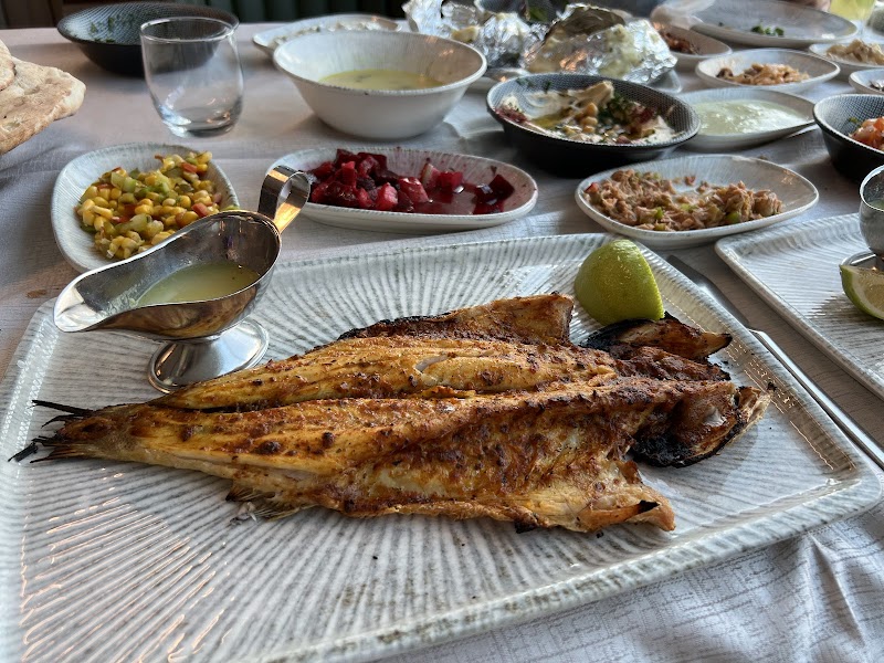 مطعم بحري للمأكولات البحرية 8