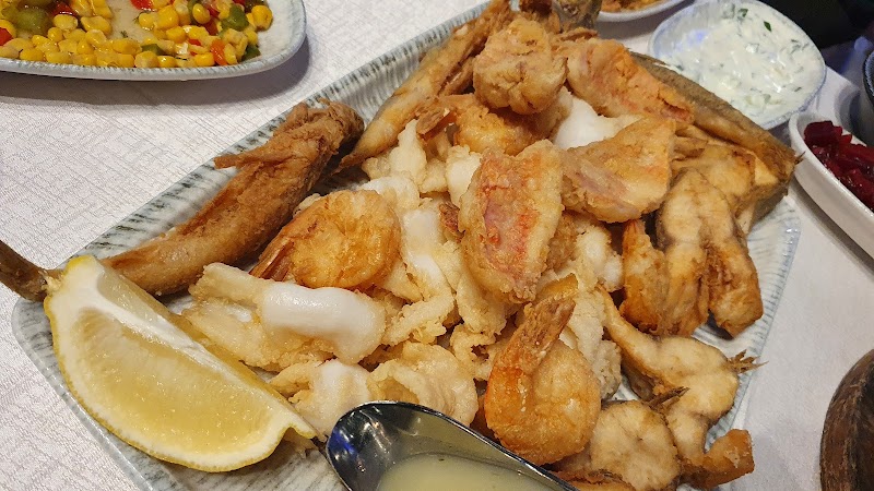 مطعم بحري للمأكولات البحرية 9