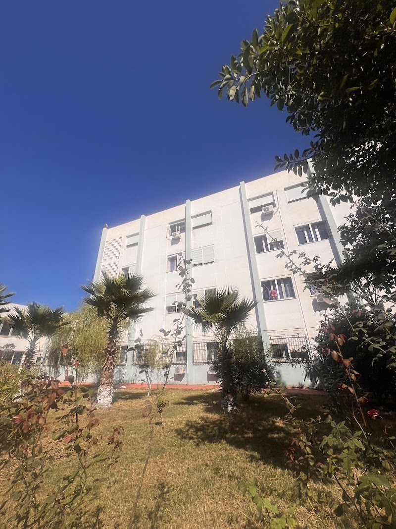 مستشفى دكتور معوش محند أمقران 4