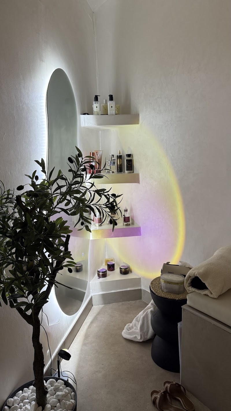 صالون وشامبوهات shades 3