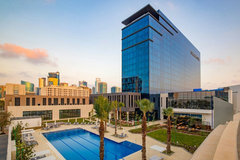 فندق شيراتون البحرين