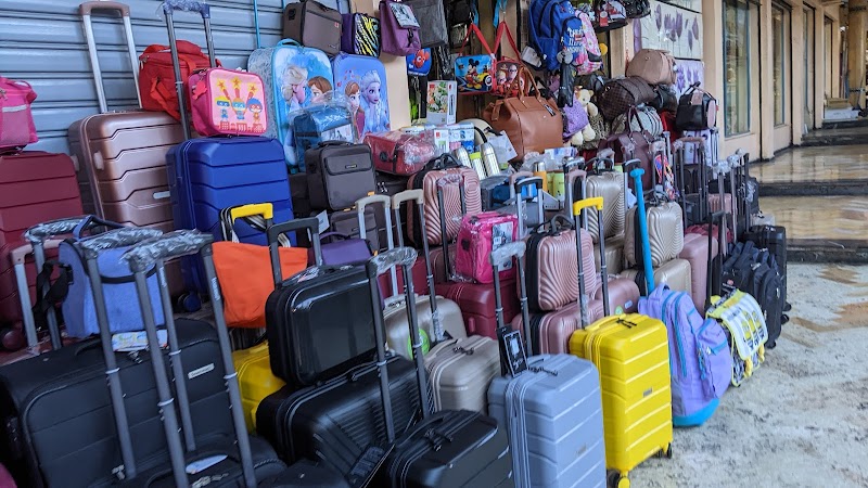 المركب التجاري المنال 4