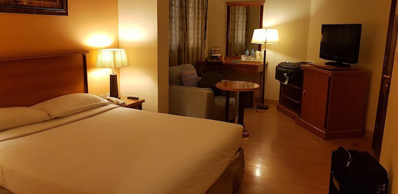 فندق لي رويال إكسبريس سالميه 2