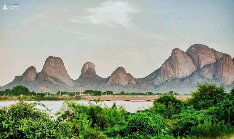 كورنيش القاش الشرقي