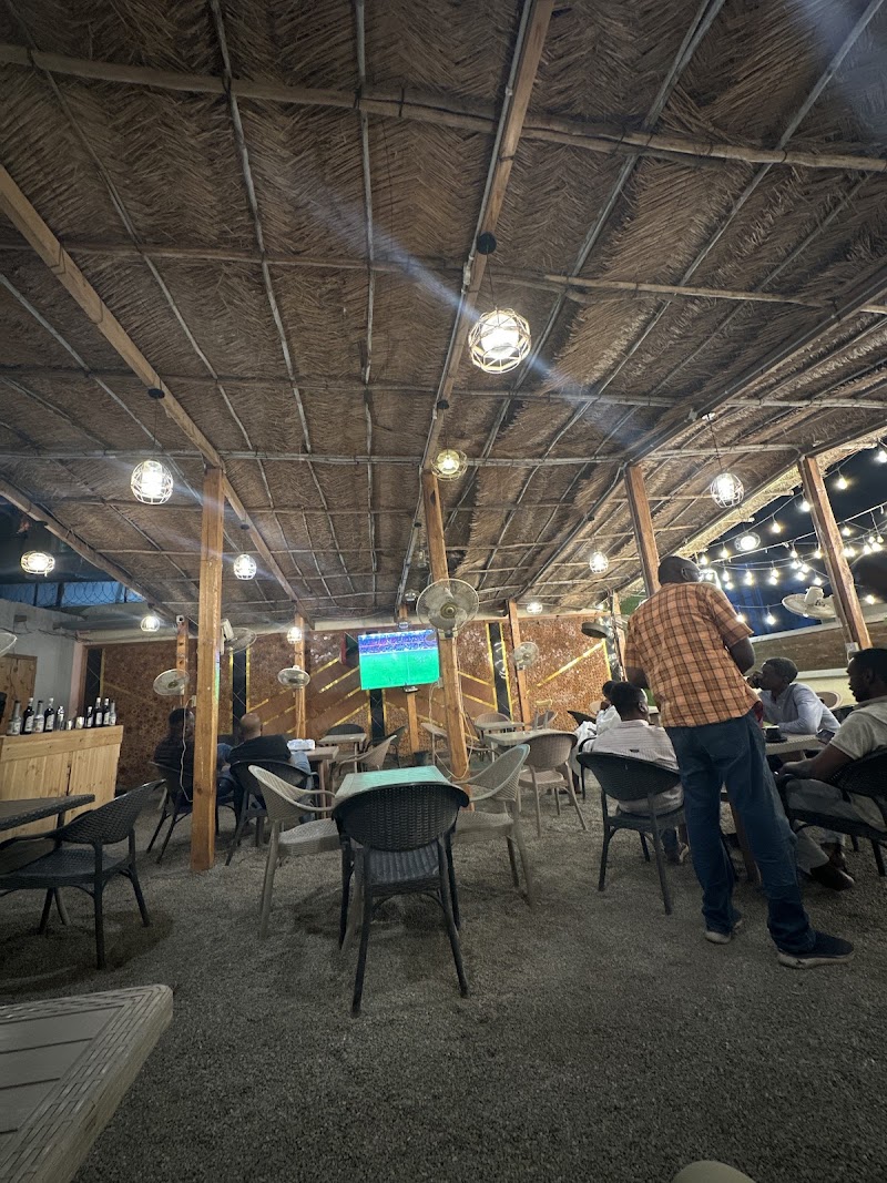 مطعم فاهيتس