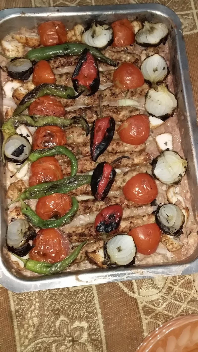 مطعم شريف القصاب 4