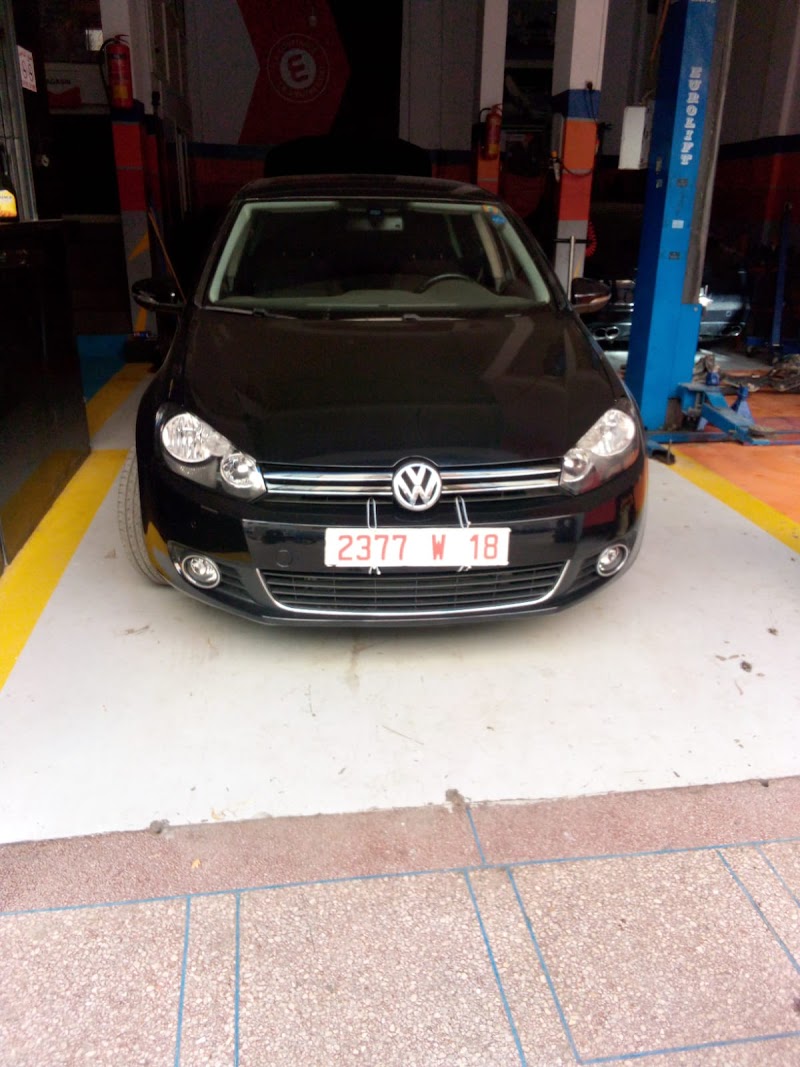 جراج ميكانيكي سريع للسيارات 3