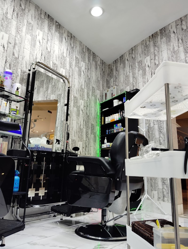 صالون ستايلست للنساء الرقّة