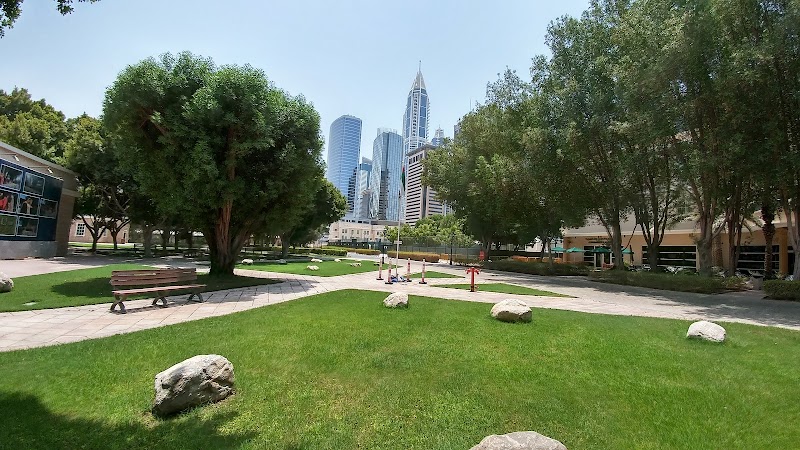 الجامعة الأمريكية في دبي 2