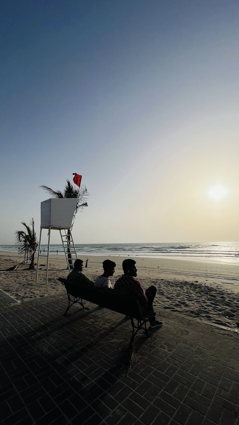 مناطق لعب الأطفال على شاطئ أم القيوين 4