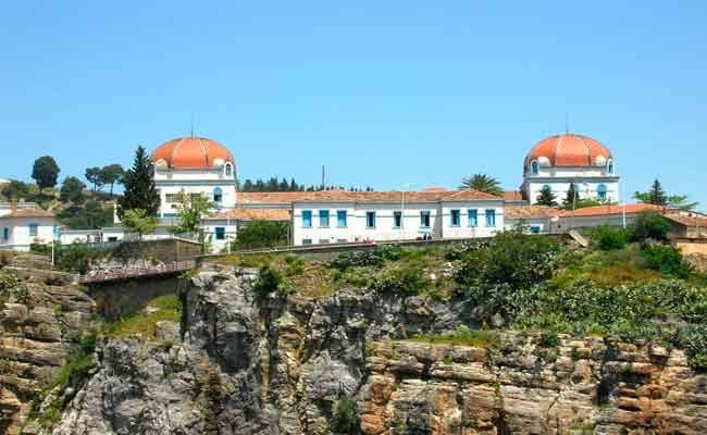 المستشفى الجامعي عبد السلام بن باديس