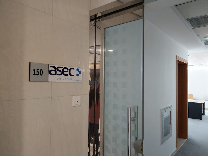 جامعة ASEC