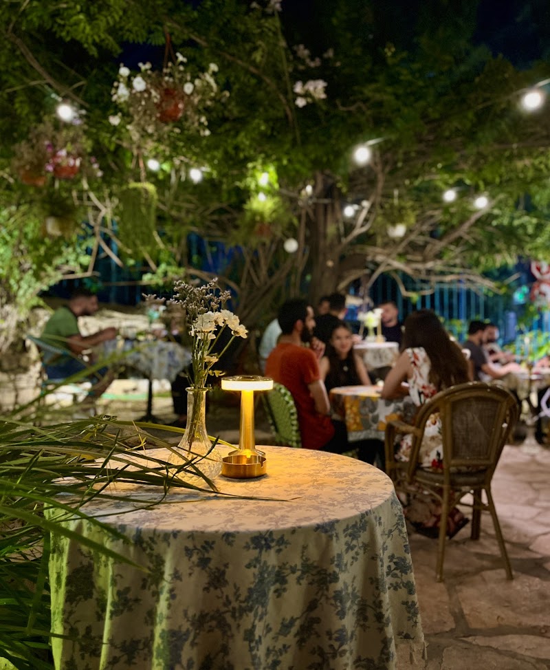 مقهى بيت أرضي 7