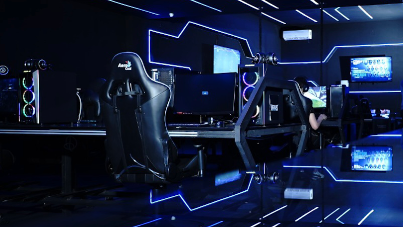 حلبة فيرسوس للألعاب