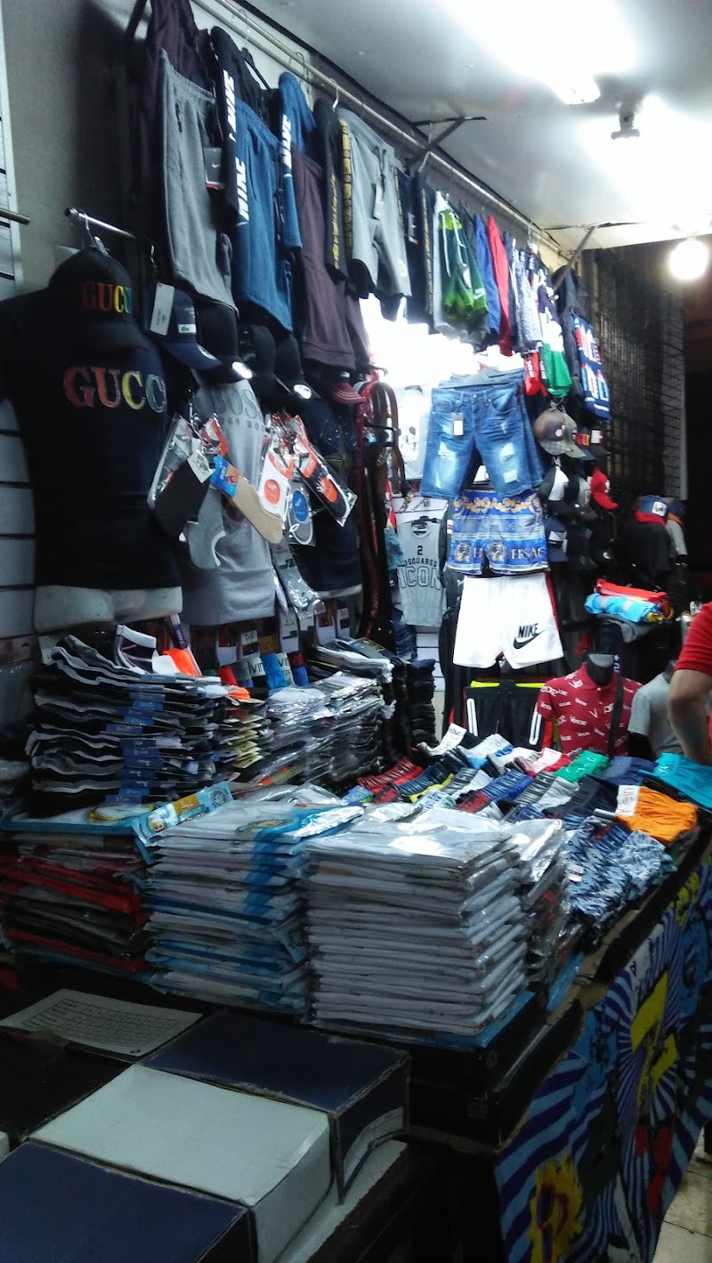 المركز التجاري ثيرفانتس 4