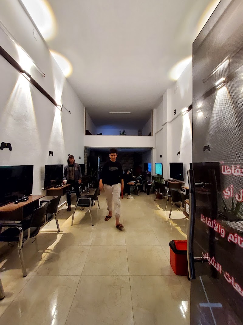 مقهى وصالة 3 أيلول لألعاب البلاي ستيشن