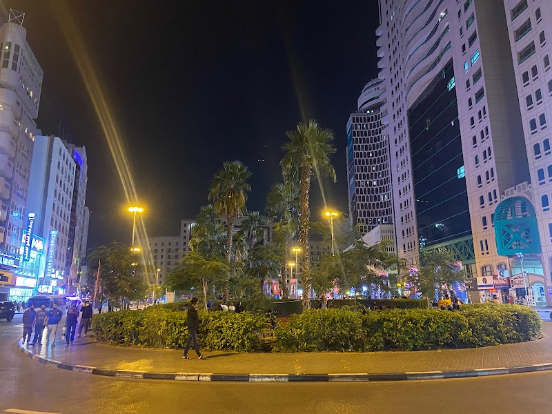 حديقة بني ياس العامة 2